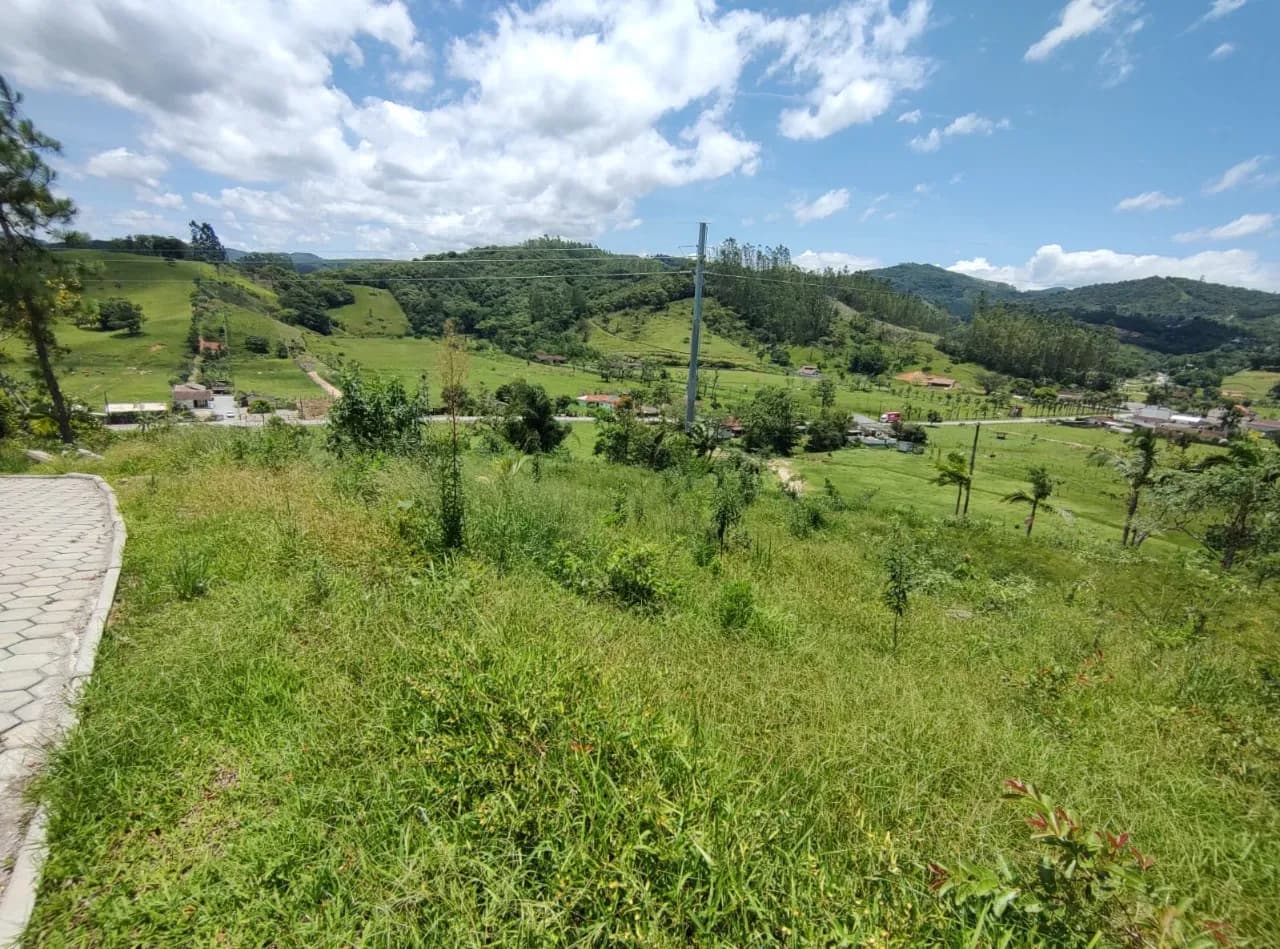 Terreno para venda em Colonia Santa Luzia com 1160 m² — foto principal