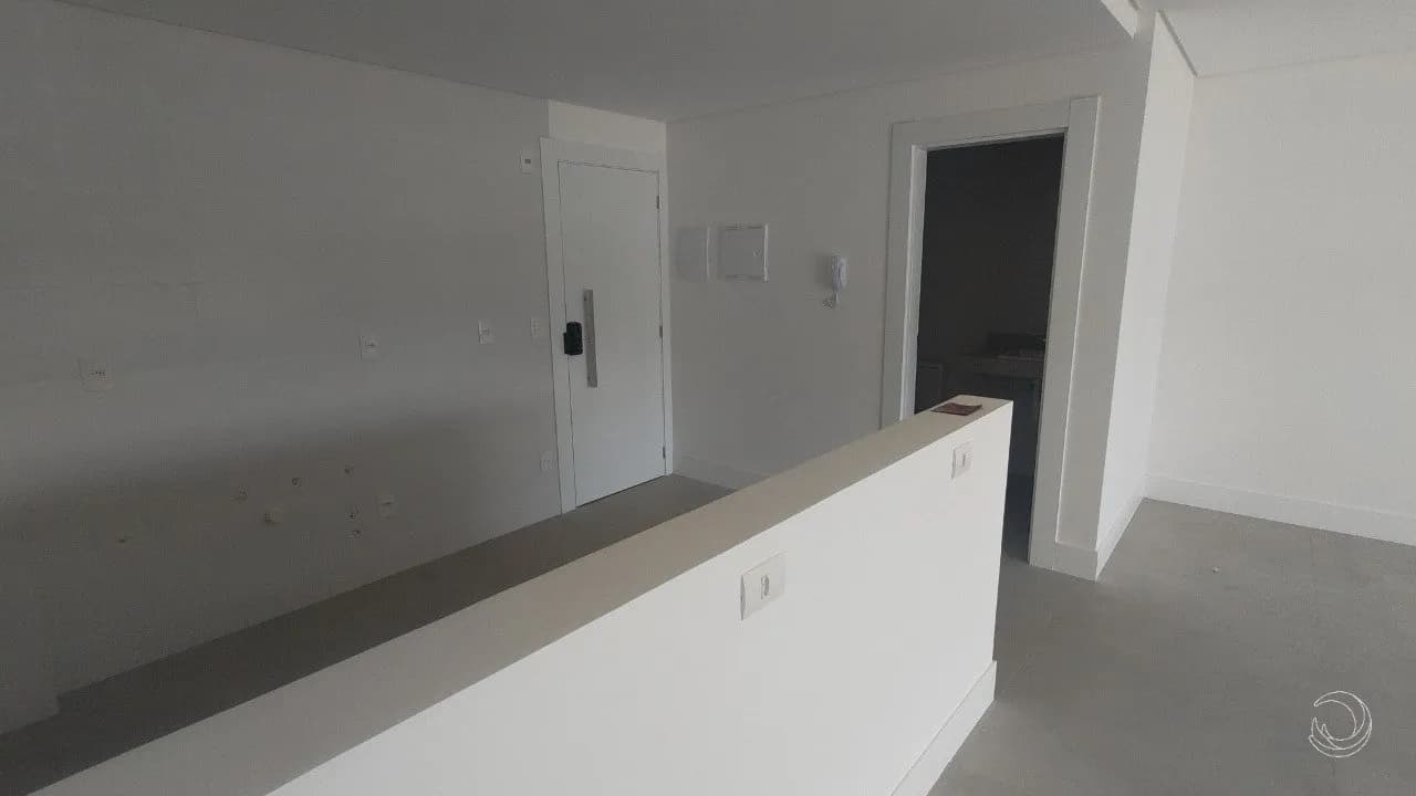 Apartamento para venda com 1 dormitório, em Saco Grande com 49 m² — foto 2