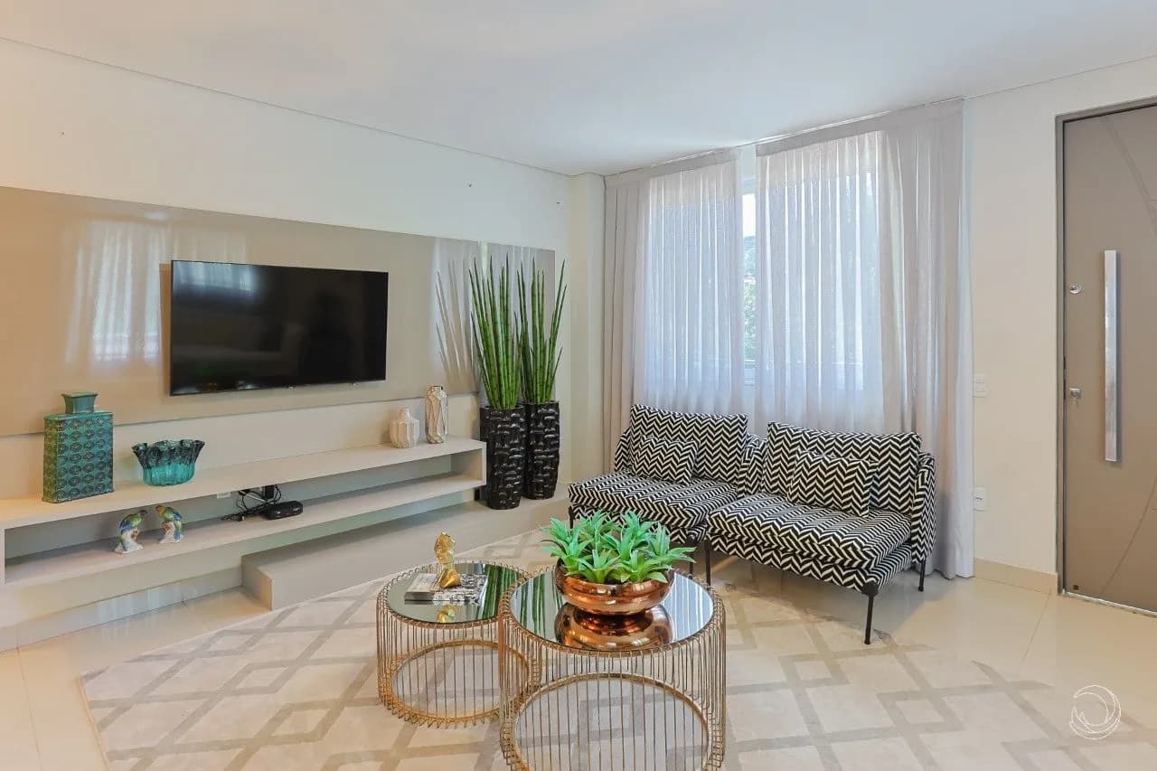 Casa para venda com 3 dormitórios em Côrrego Grande com 178 m² — foto 2