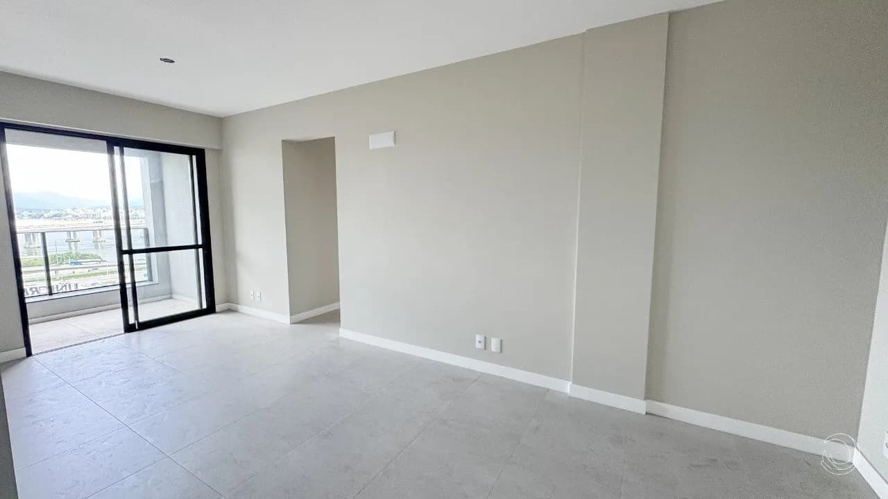 Apartamento para venda com 2 dormitórios em Centro com 71 m² — foto 2