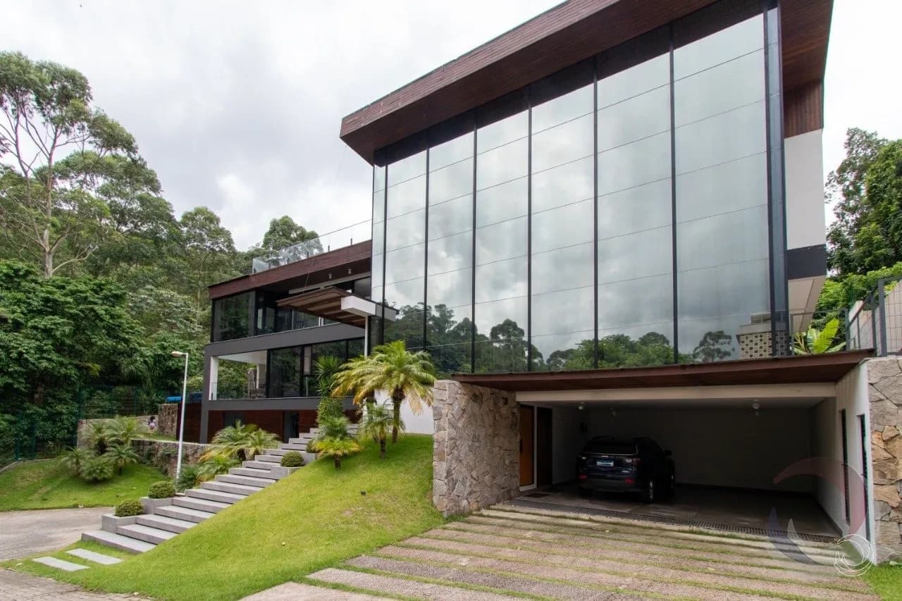 Casa de condomínio para venda com 4 dormitórios em Cacupé com 488 m² — foto principal