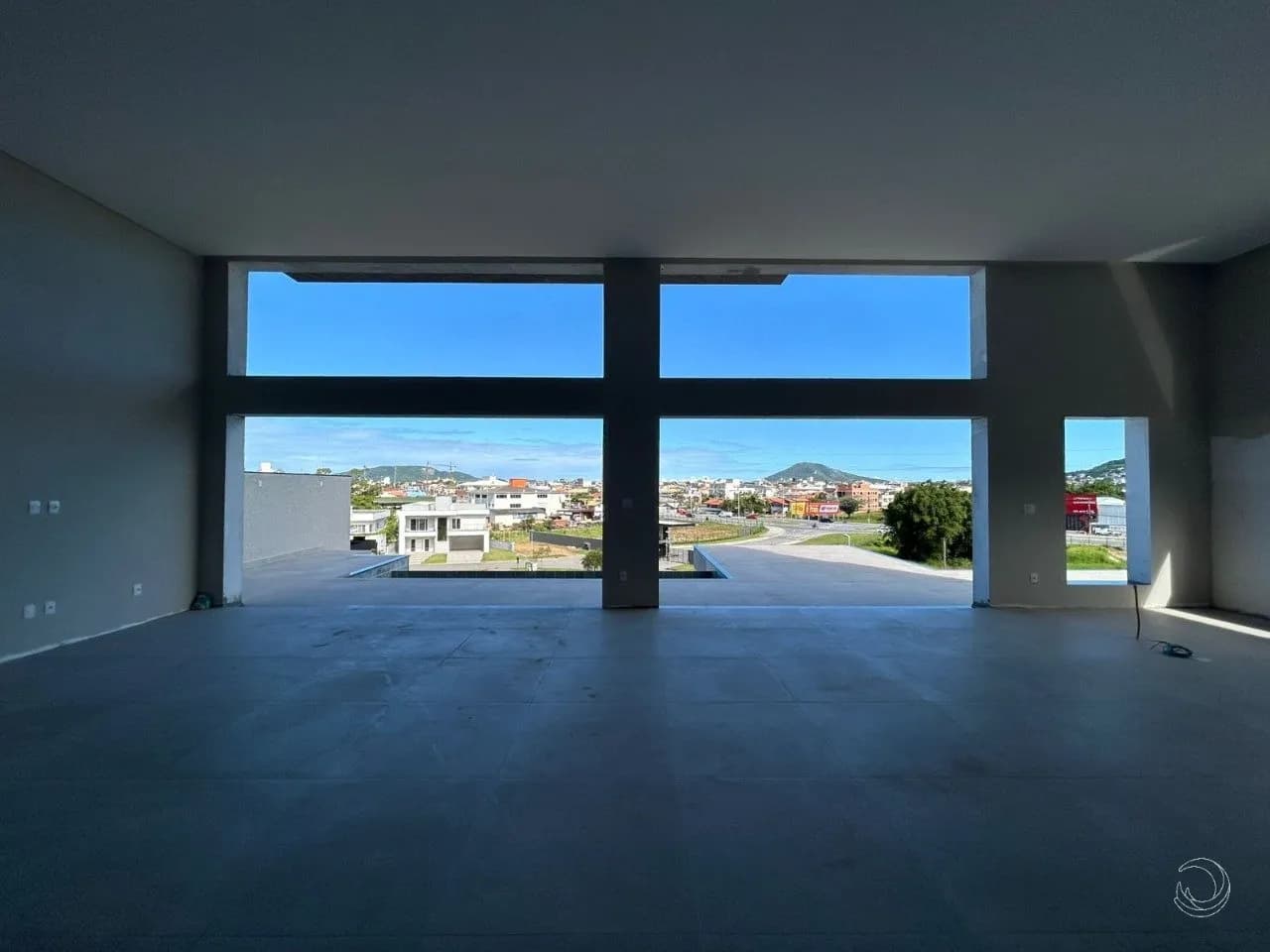 Casa para venda com 4 dormitórios em Ingleses Do Rio Vermelho com 551 m² — foto 4