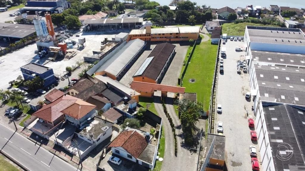 Terreno para venda em Serraria com 8072 m²