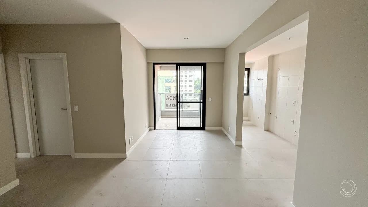 Apartamento para venda com 2 dormitórios em Centro com 73 m² — foto principal