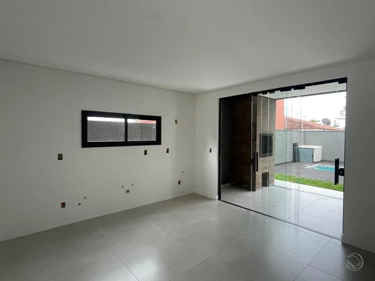 Casa para venda com 3 dormitórios em Ingleses Do Rio Vermelho com 125 m² — foto 2