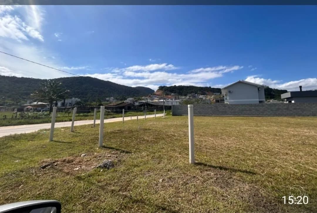 Terreno para venda em São Sebastião com 387 m²