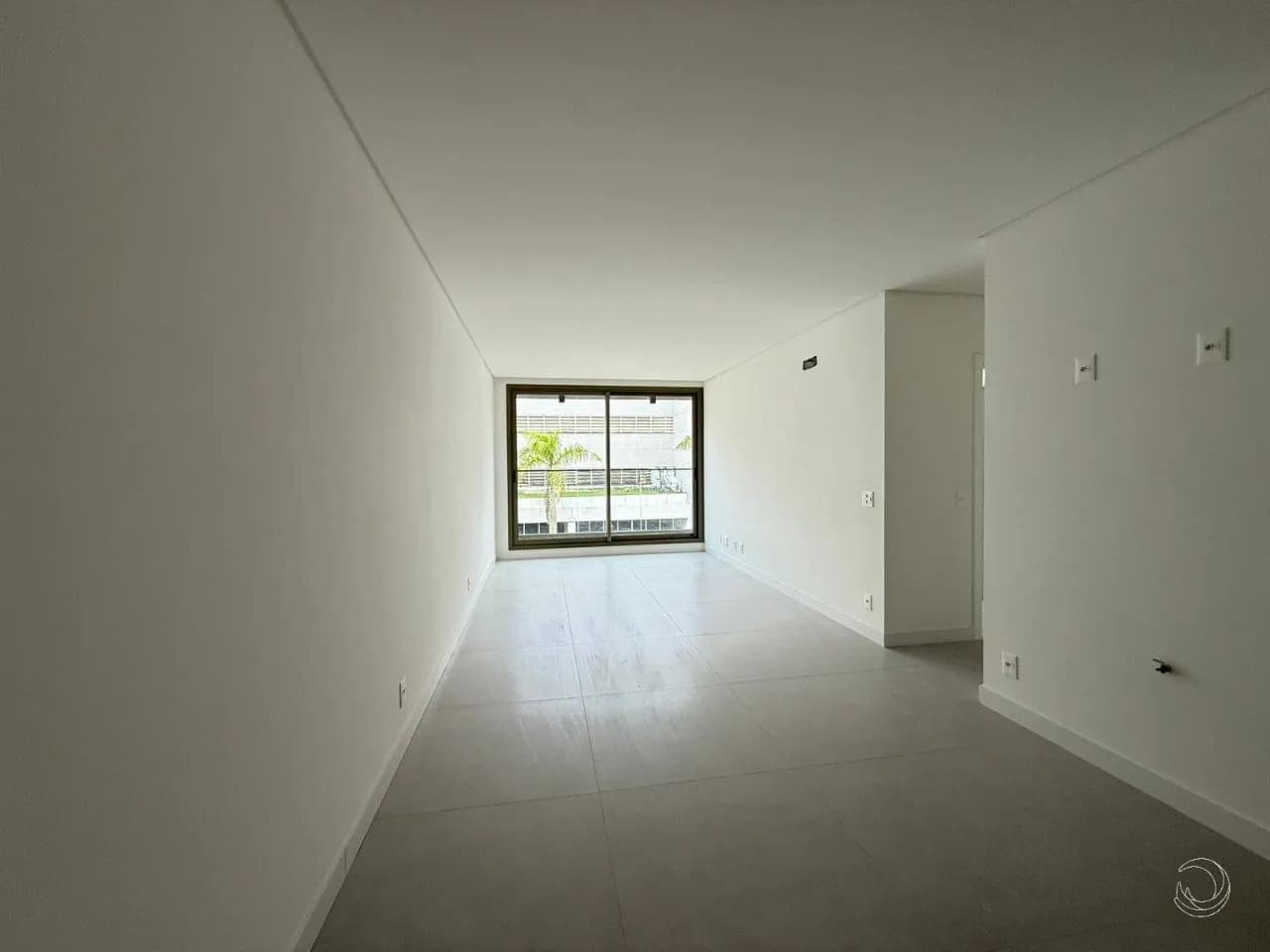 Apartamento para venda com 1 dormitório, em Jurerê Internacional com 55 m²