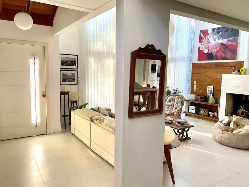 Casa para venda com 3 dormitórios em Sambaqui com 410 m² — foto 4