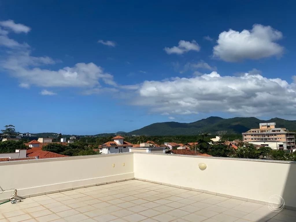 Cobertura para venda com 2 dormitórios em Canasvieiras com 111 m² — foto principal