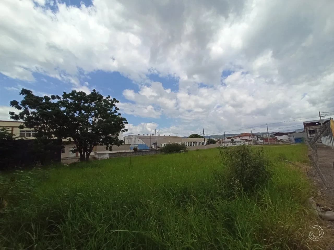 Terreno para venda em Centro com 1898 m²