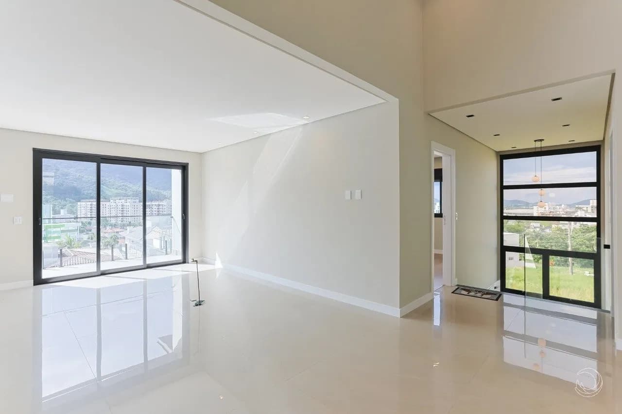 Casa para venda com 3 dormitórios em Pedra Branca com 269 m² — foto 3