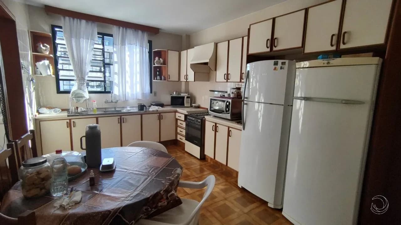 Casa para venda com 5 dormitórios em Centro com 394 m² — foto 3