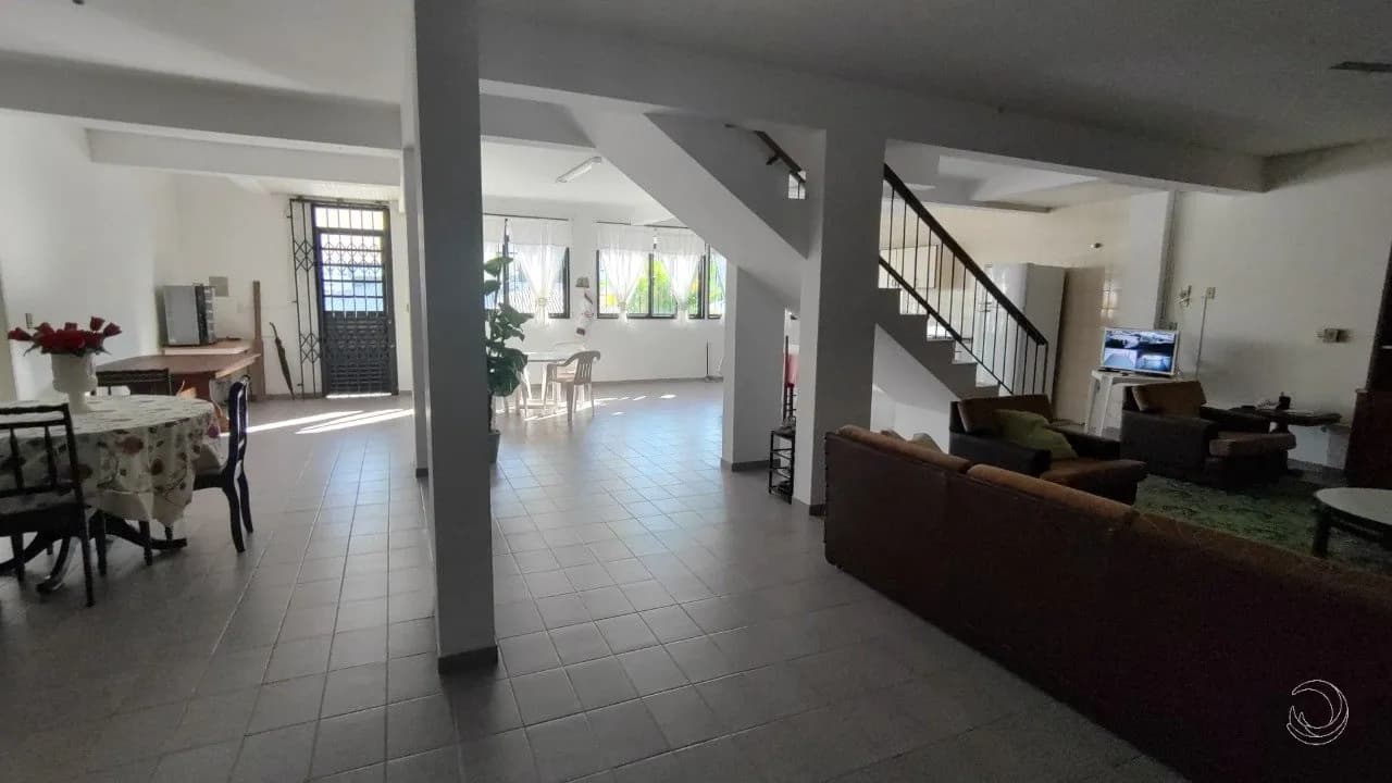 Casa para venda com 5 dormitórios em Centro com 394 m² — foto 4