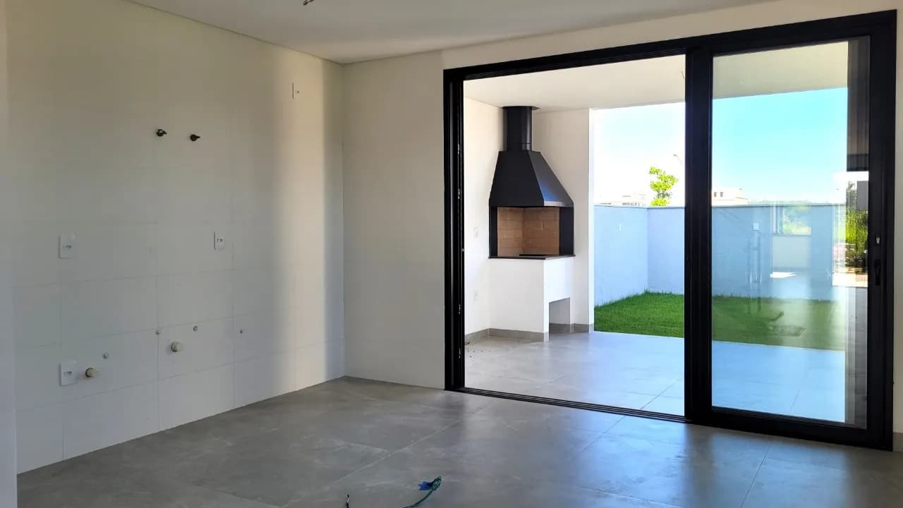 Casa para venda com 3 dormitórios em Campeche com 162 m² — foto 4