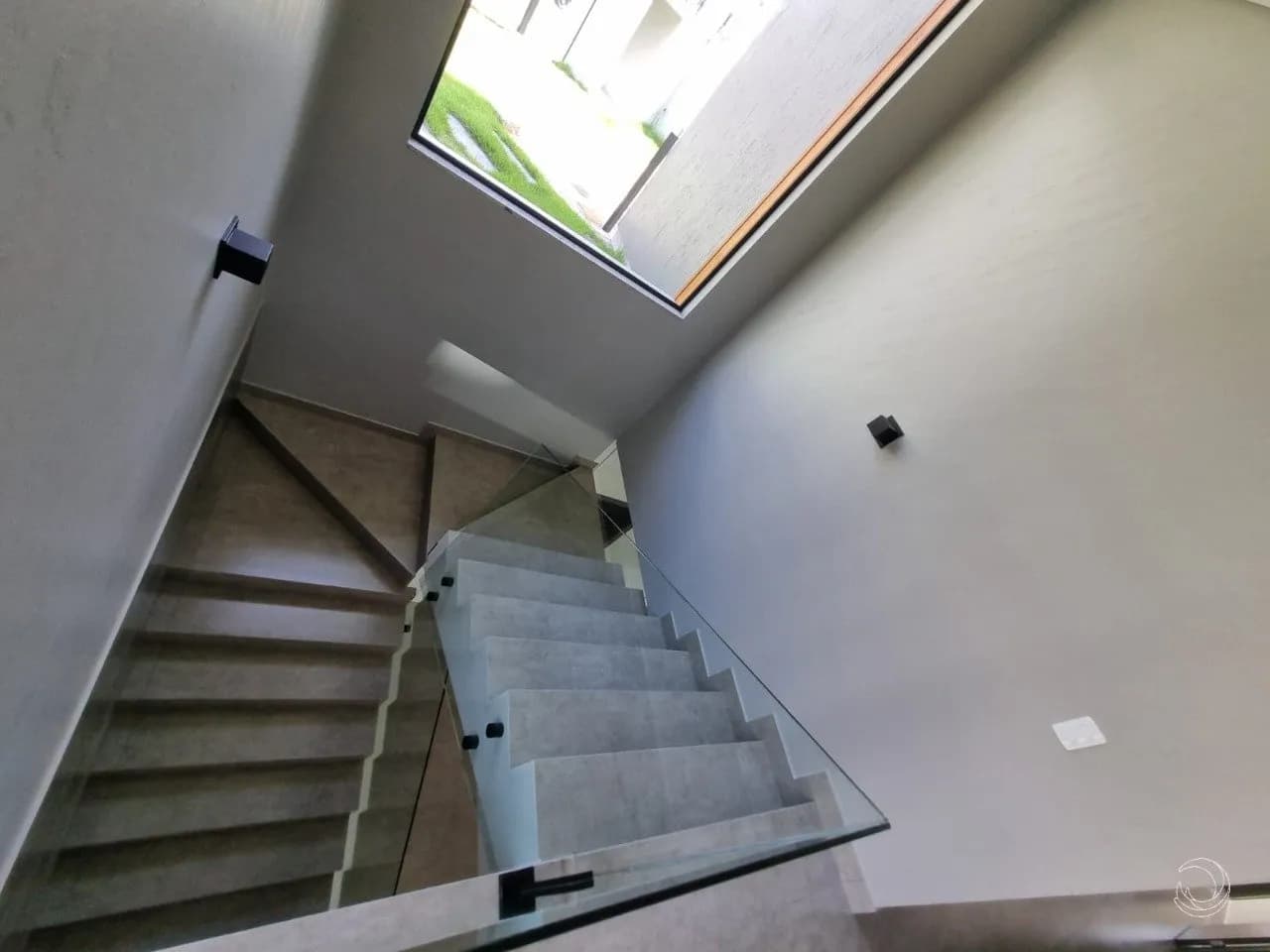 Casa para venda com 3 dormitórios em Côrrego Grande com 360 m² — foto 5
