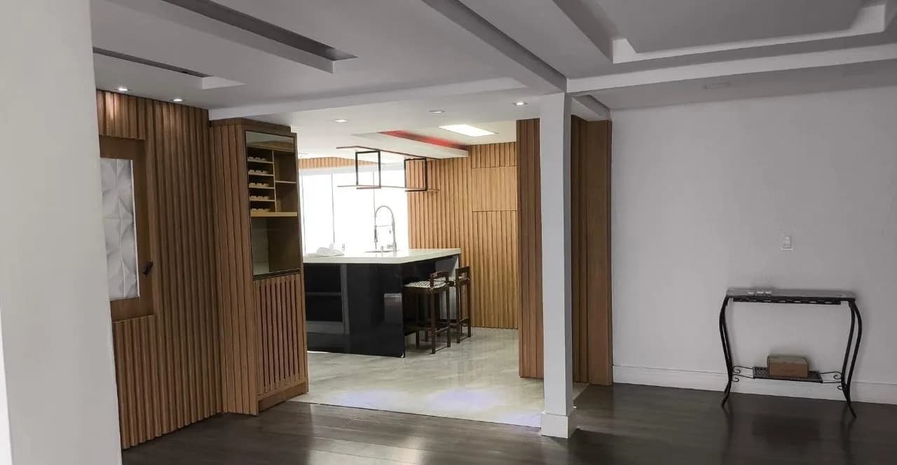 Casa para venda com 4 dormitórios em Potecas com 360 m² — foto principal