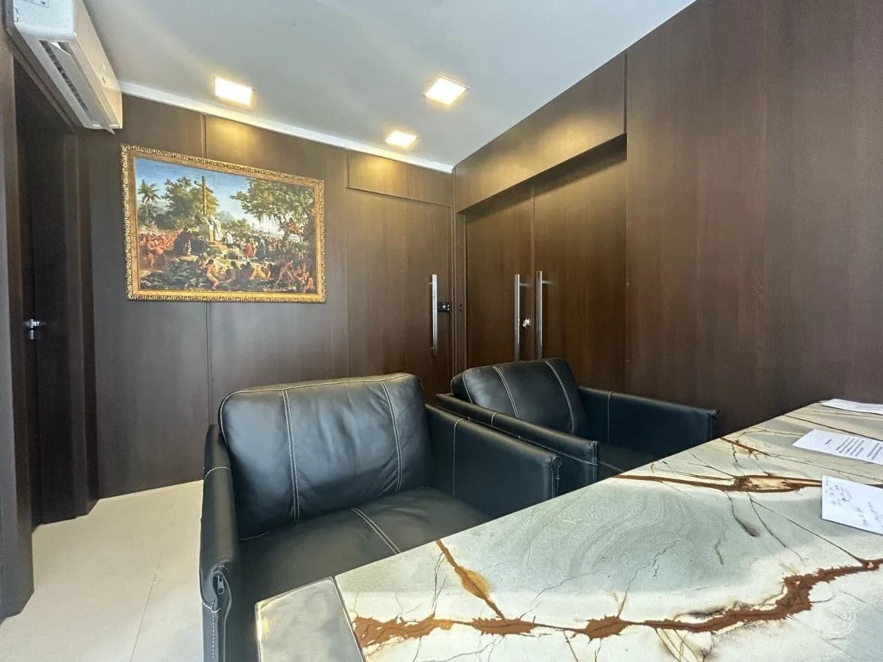 Sala comercial para venda em Centro com 87 m² — foto principal