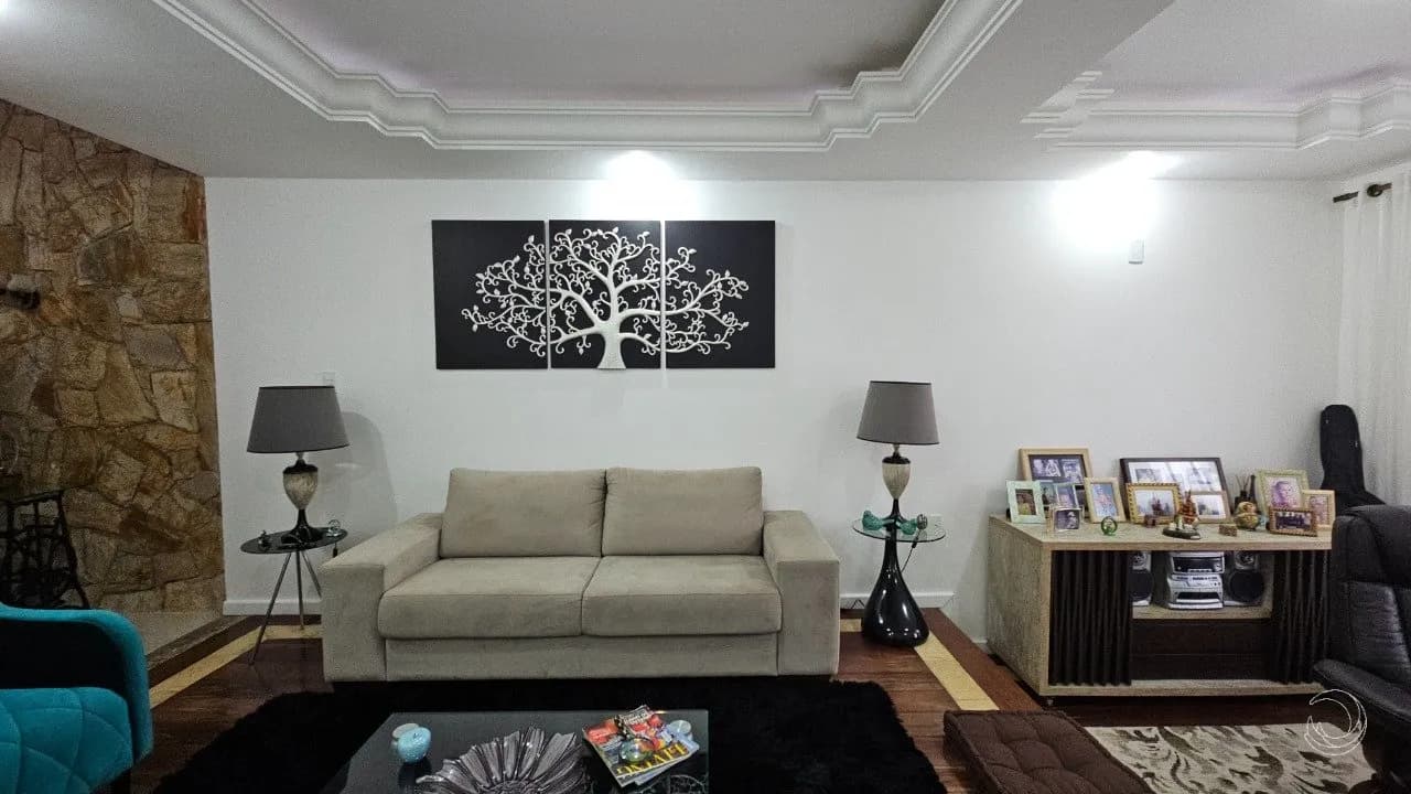 Casa para venda com 4 dormitórios em Carianos com 241 m² — foto 3