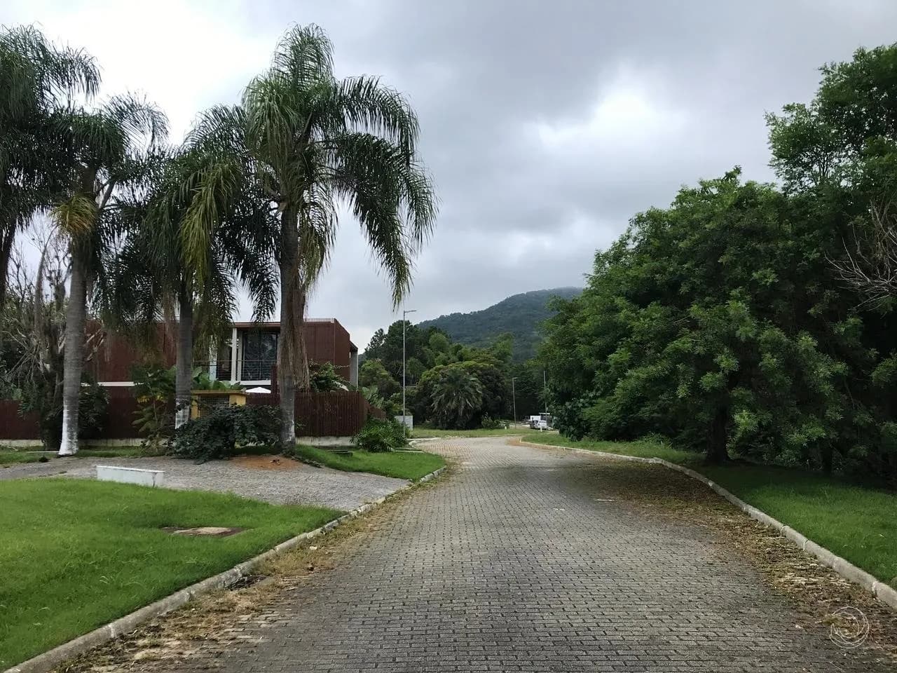 Terreno para venda em Ratones com 451 m² — foto 3