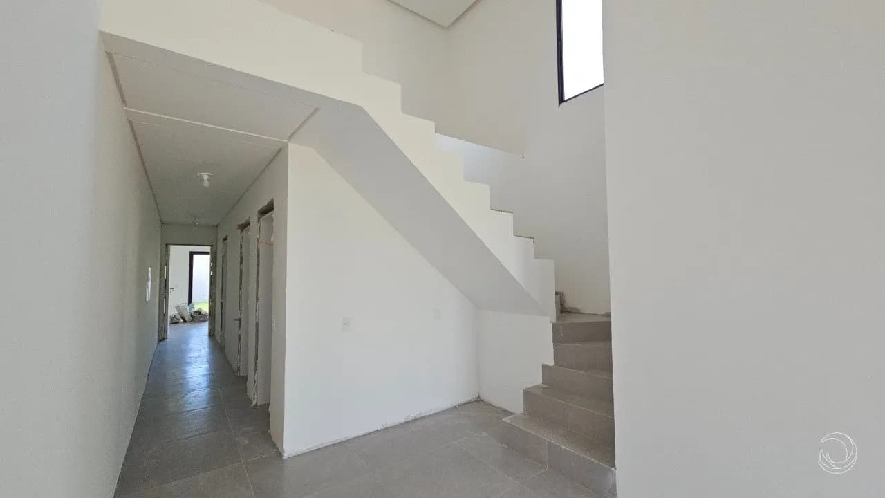 Casa para venda com 3 dormitórios em Carianos com 120 m² — foto 2