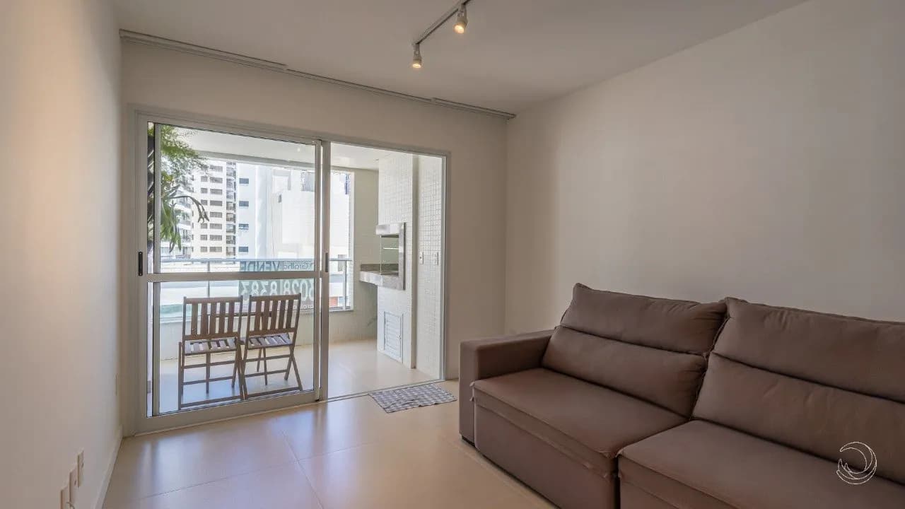 Apartamento para venda com 3 dormitórios em Agronômica com 106 m² — foto 2