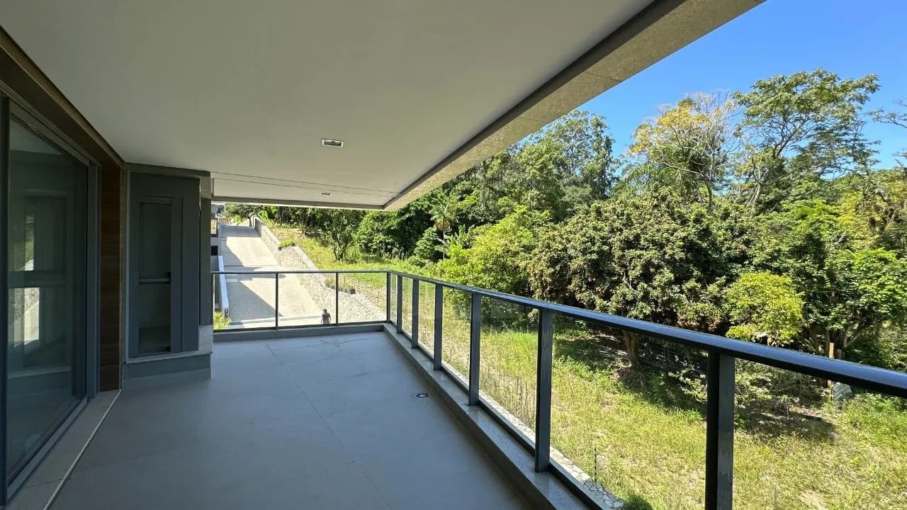 Apartamento para venda com 3 dormitórios em Cacupé com 165 m² — foto 4