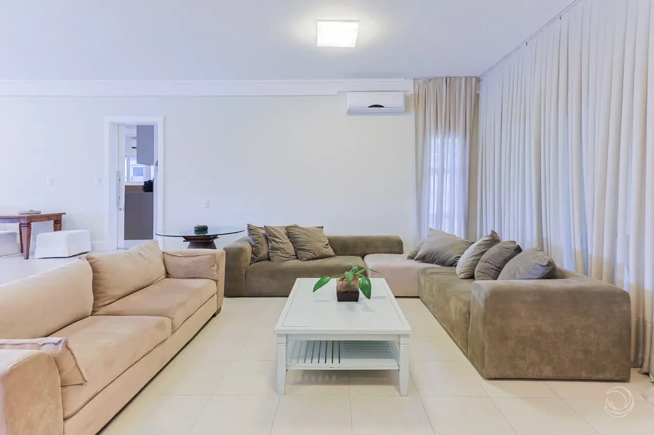 Casa de condomínio para venda com 3 dormitórios em Cacupé com 380 m² — foto 2