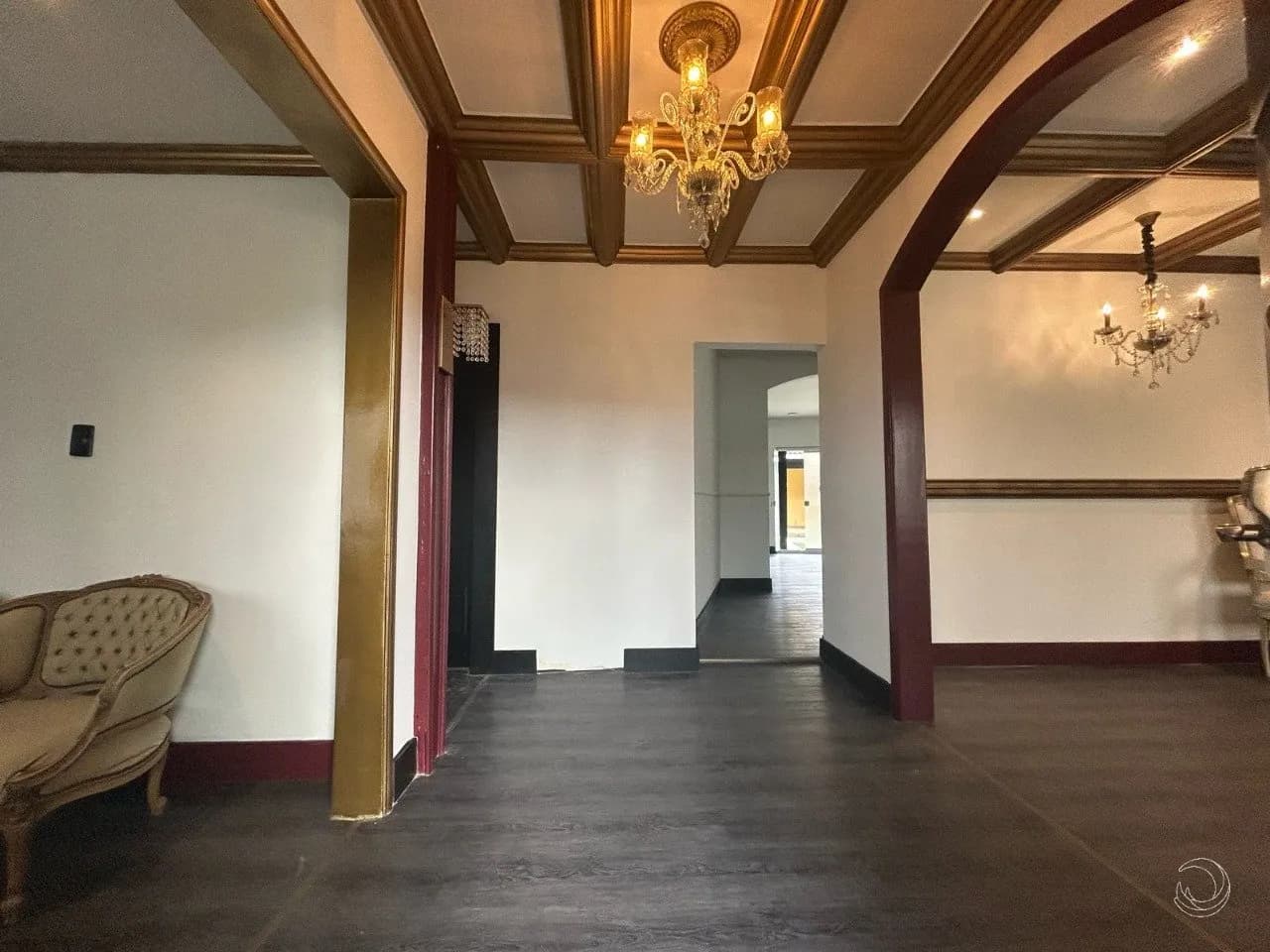 Casa para venda com 4 dormitórios em Itaguaçu com 194 m² — foto 2