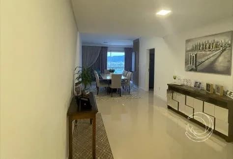 Apartamento para venda com 3 dormitórios em Centro com 179 m² — foto 4
