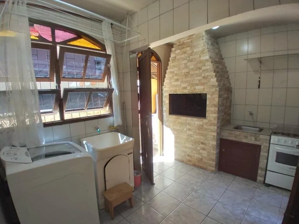 Casa para venda com 3 dormitórios em Saco Dos Limões com 168 m² — foto 2
