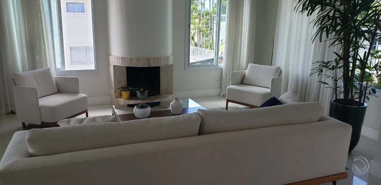 Casa para venda com 4 dormitórios em Itaguaçu com 505 m² — foto 2