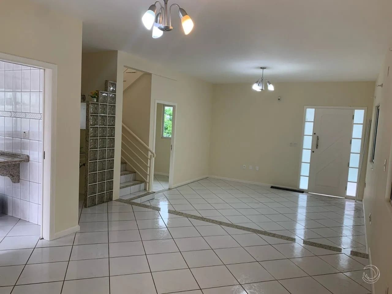 Casa para venda com 3 dormitórios em Pedra Branca com 232 m² — foto principal
