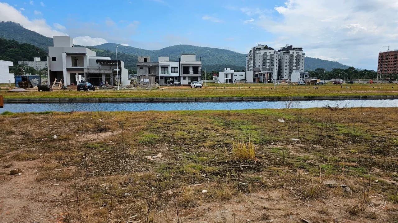 Terreno para venda em Deltaville com 228 m² — foto 3