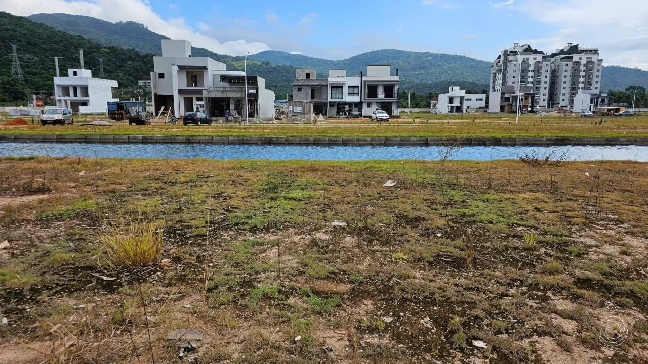 Terreno para venda em Deltaville com 228 m² — foto 4
