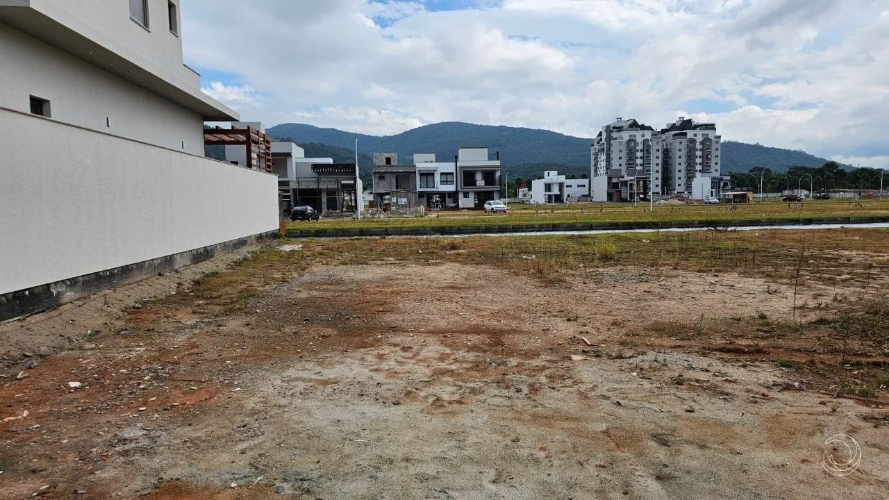 Terreno para venda em Deltaville com 228 m² — foto 2