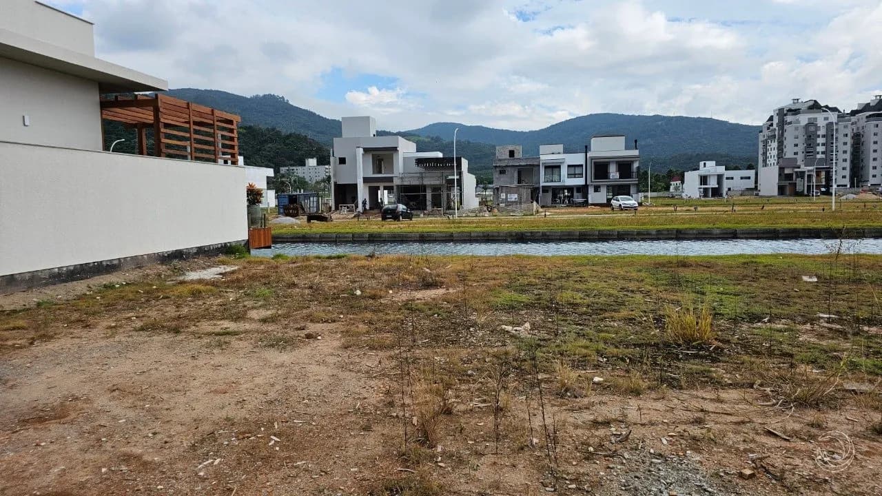 Terreno para venda em Deltaville com 228 m² — foto 4