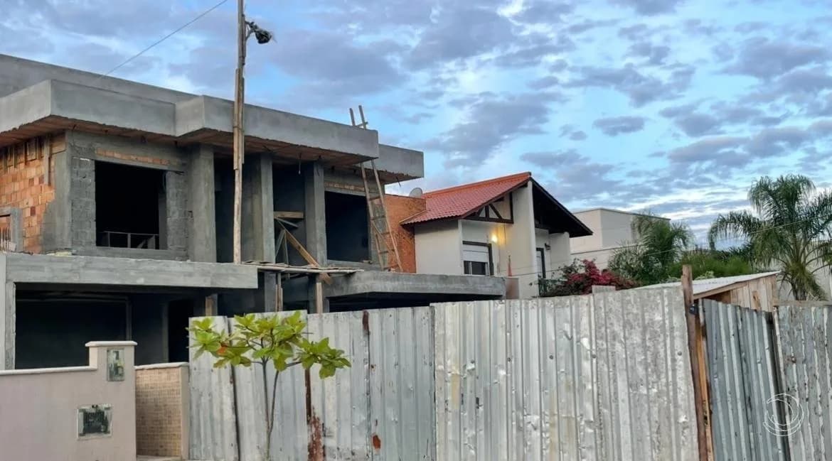 Casa para venda com 3 dormitórios em Ingleses Do Rio Vermelho com 175 m² — foto 3