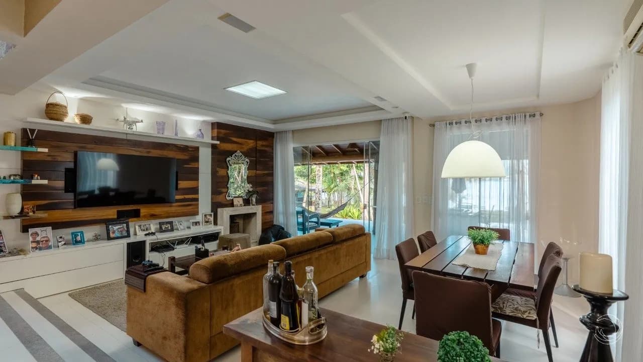 Casa para venda com 4 dormitórios em Praia Mole com 350 m² — foto 2
