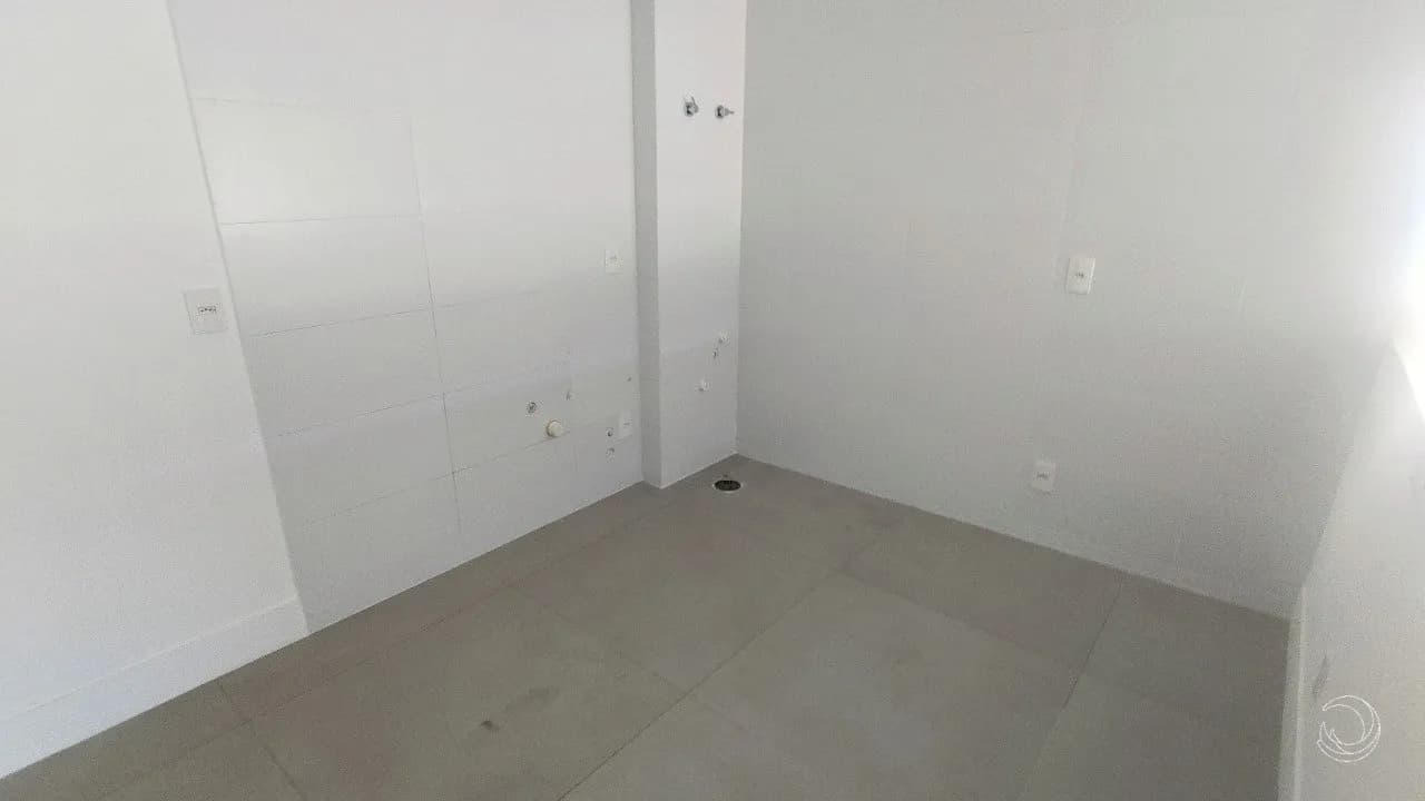 Apartamento para venda com 1 dormitório, em Saco Grande com 50 m² — foto 3