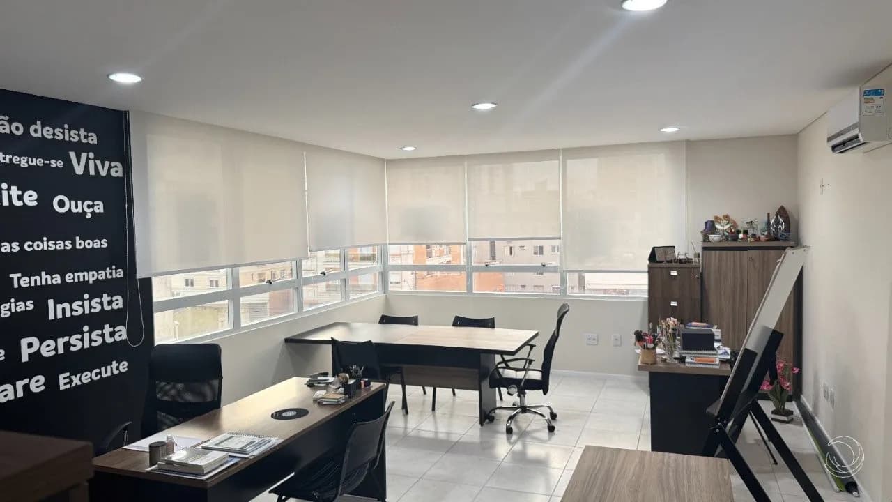 Sala comercial para venda em Agronômica com 35 m² — foto principal
