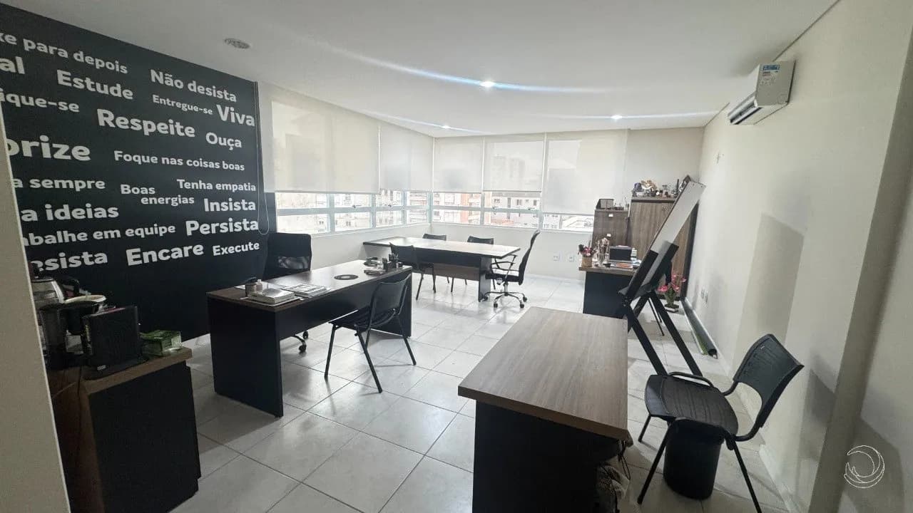 Sala comercial para venda em Agronômica com 35 m² — foto 2