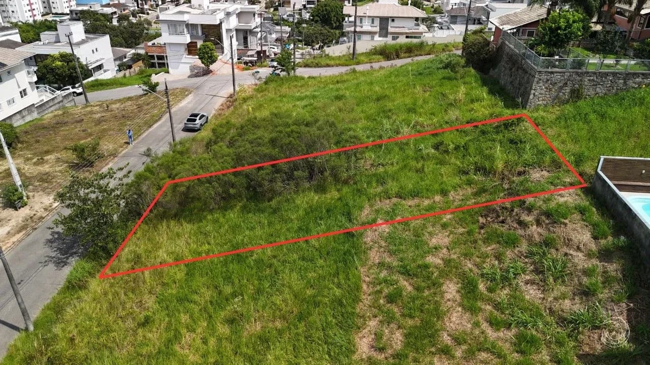 Terreno para venda em Pedra Branca com 437 m² — foto principal