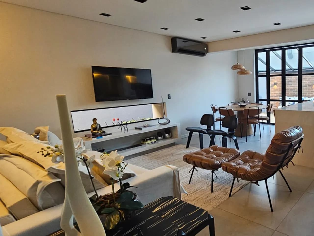 Casa para venda com 3 dormitórios em Campeche com 160 m² — foto principal