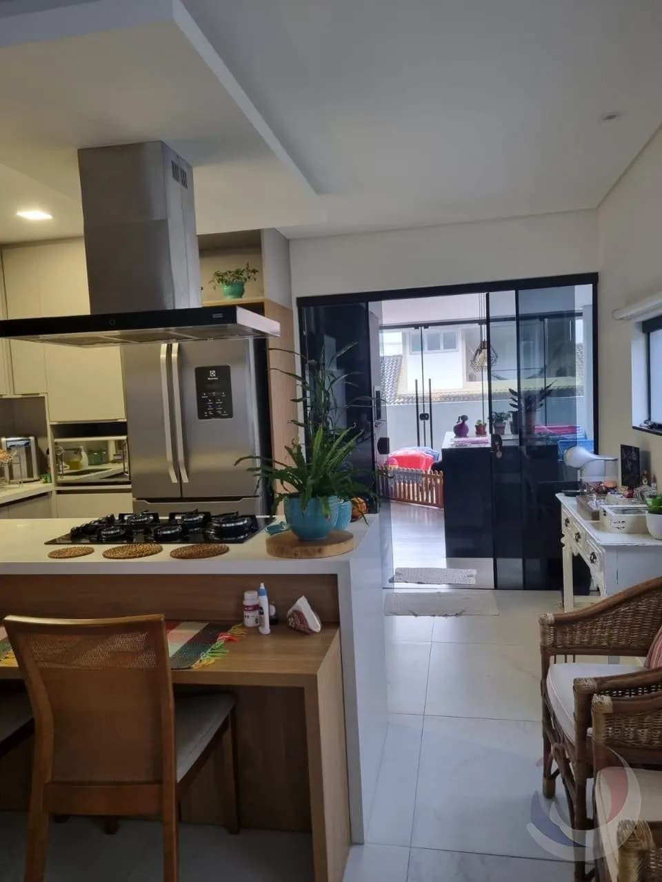 Casa para venda com 4 dormitórios em Cachoeira Do Bom Jesus com 235 m² — foto 4