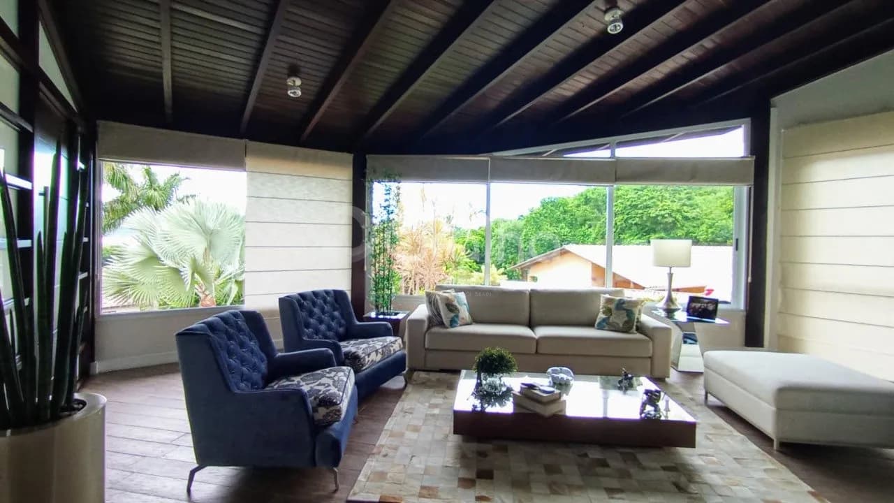 Casa para venda com 5 dormitórios em Tijuquinhas (Guaporanga) com 291 m² — foto principal