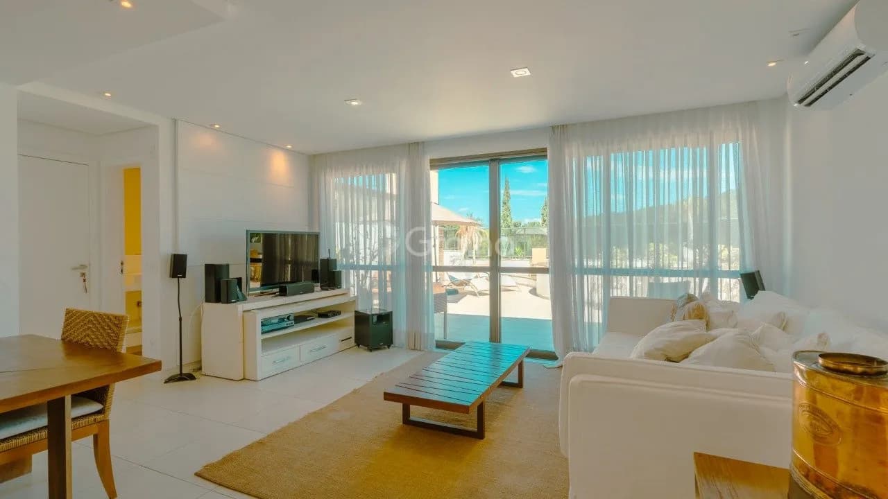 Cobertura para venda com 3 dormitórios em Jurerê com 233 m² — foto principal