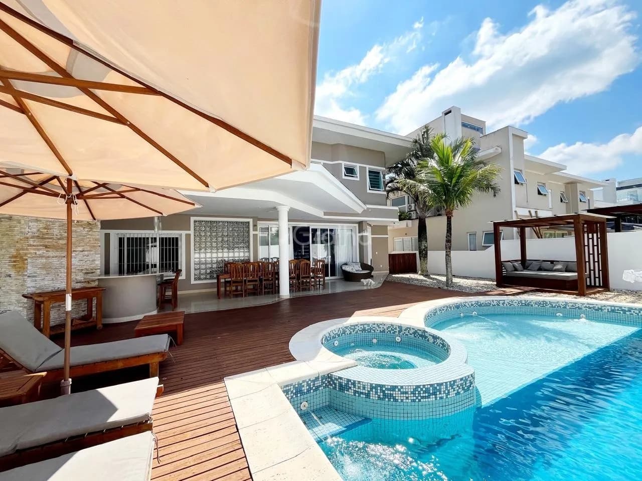 Casa para venda com 5 dormitórios em Jurerê Internacional com 551 m²