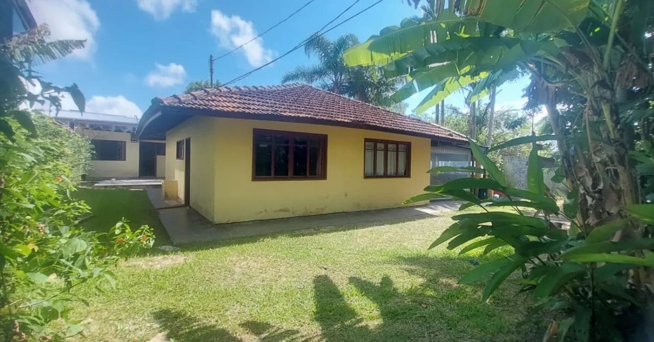 Casa para venda com 6 dormitórios em Campeche com 131 m² — foto principal