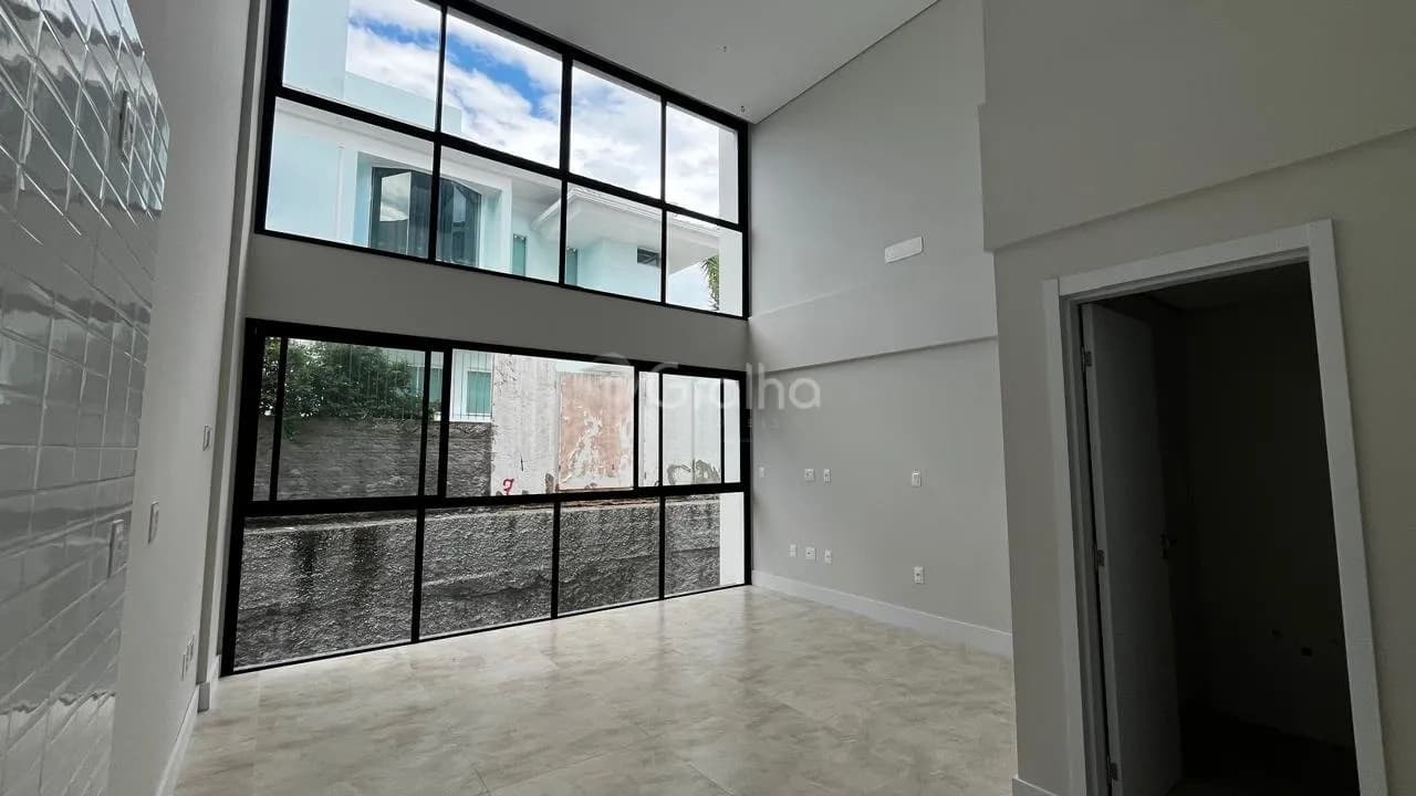 Apartamento para venda com 1 dormitório, em Cacupé com 30 m² — foto 4