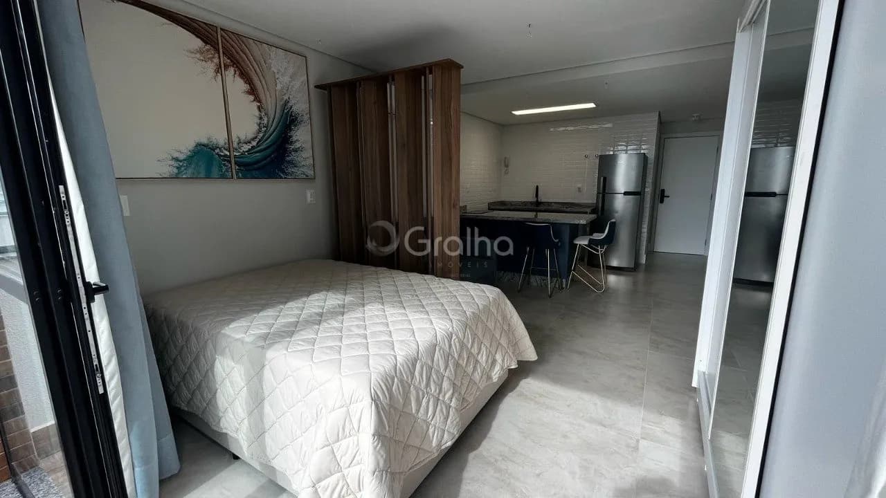 Apartamento para venda com 1 dormitório, em Cacupé com 38 m²